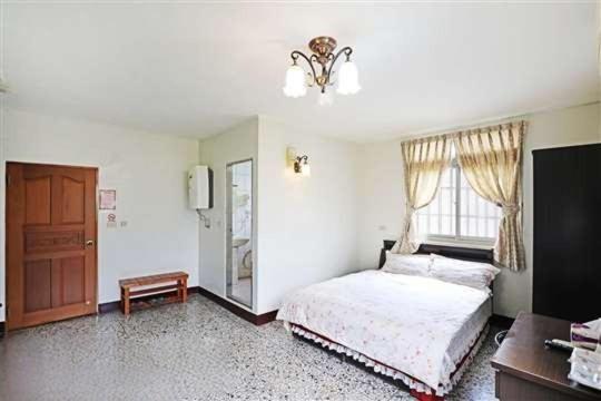 Plum Inn 2 Чічі Екстер'єр фото