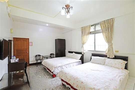 Plum Inn 2 Чічі Екстер'єр фото