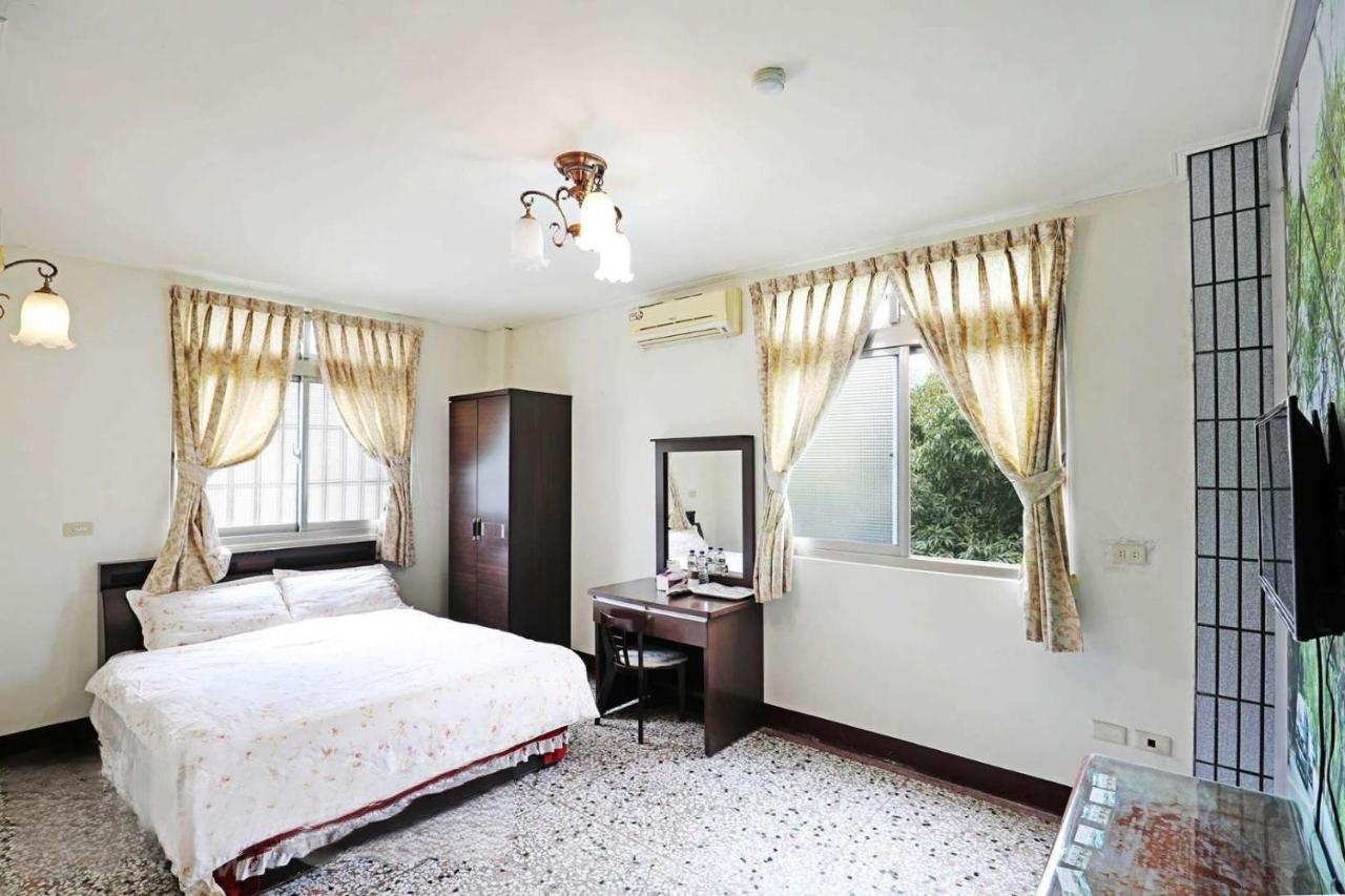 Plum Inn 2 Чічі Екстер'єр фото