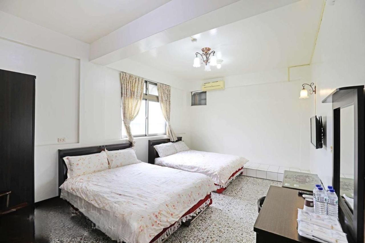 Plum Inn 2 Чічі Екстер'єр фото
