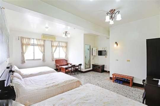 Plum Inn 2 Чічі Екстер'єр фото