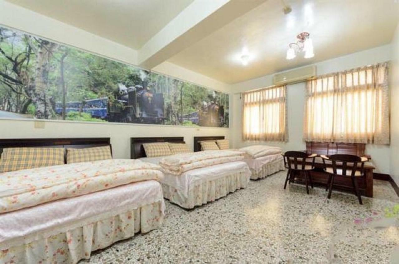 Plum Inn 2 Чічі Екстер'єр фото